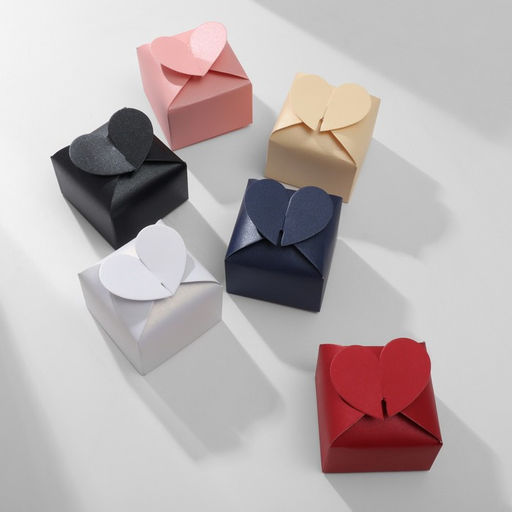 Цена за 12 шт. Коробочка подарочная складная «Любовь», 6×6×4 см, МИКС