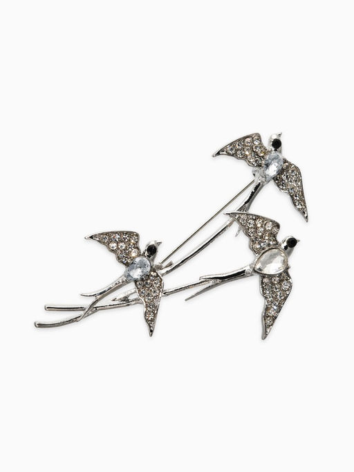 Брошь «Три ласточки», белая в серебре