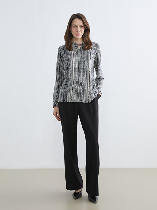 Ba?lamal? Yaka Desenli Bluz