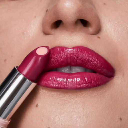 Глянцевая губная помада «СуперУвлажнение» Make up + Care