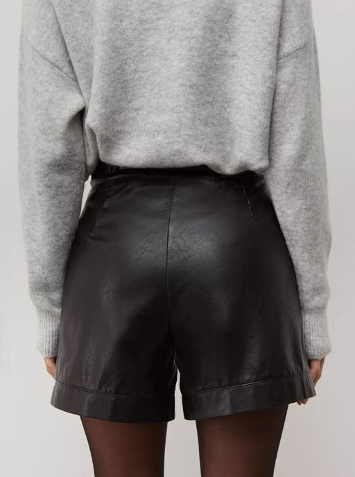 K10998 Шорты экокожа ЧЕРНЫЙ