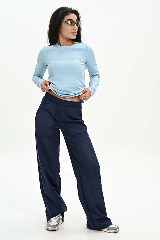 Брюки из мягкой эко замши