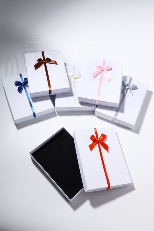 Цена за 6 шт. Коробочка подарочная под набор «Бантик», 13×18 см, (полезная часть 12.5×17.5 см,), МИКС