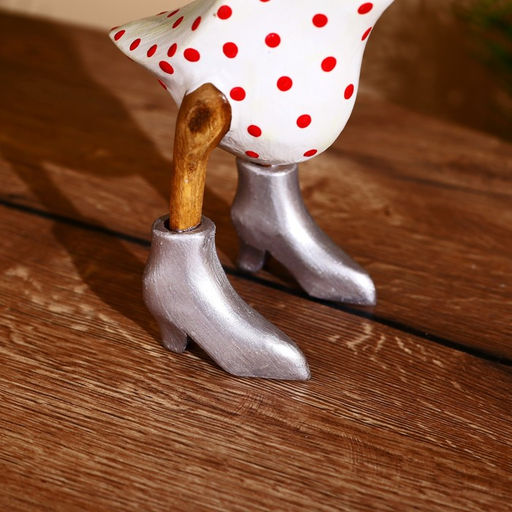 Сувенир «Утка в летнем наряде», 27 см, дерево