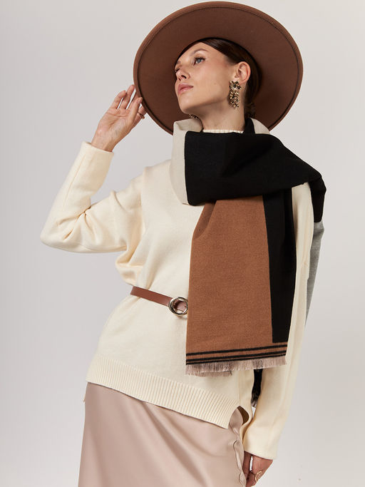 В СОСТАВЕ ШЕРСТЬ И КАШЕМИР Большой, мягкий, теплый однотонный двусторонний палантин. - Tantino фото 4