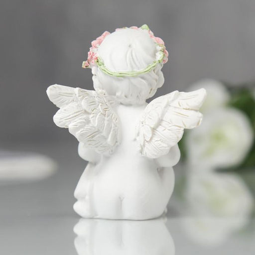 Фигурка полистоун Ангел с сердечком из розовых роз, 7.5?6?6 см