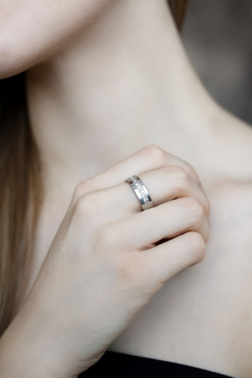 Кольцо УТК005