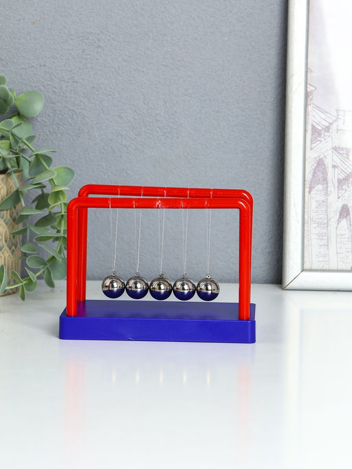 Маятник "Шары Ньютона" сине-красный 8х13х9,5 см