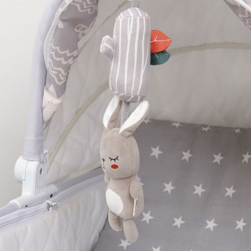 Подвеска - погремушка на кроватку/коляску Крошка Я «Зайка Бонни», с пищалкой, от 3 мес.