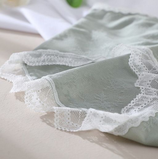 Трусики кружево A10047290