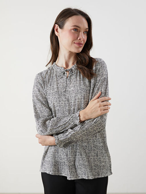 Ba?lamal? Yaka Desenli Bluz