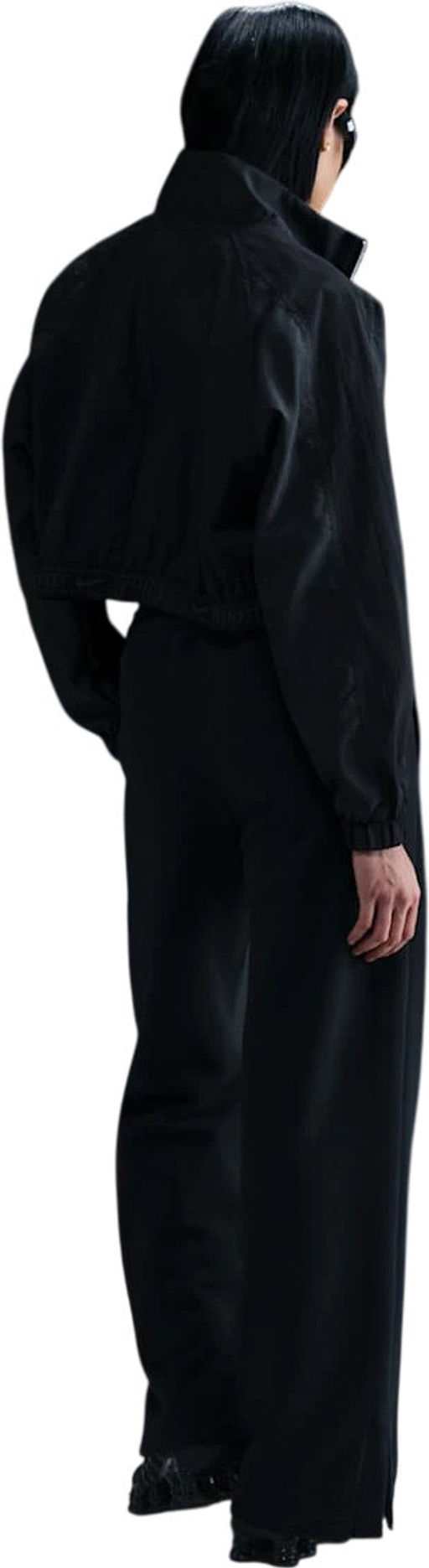 Ветровка женская