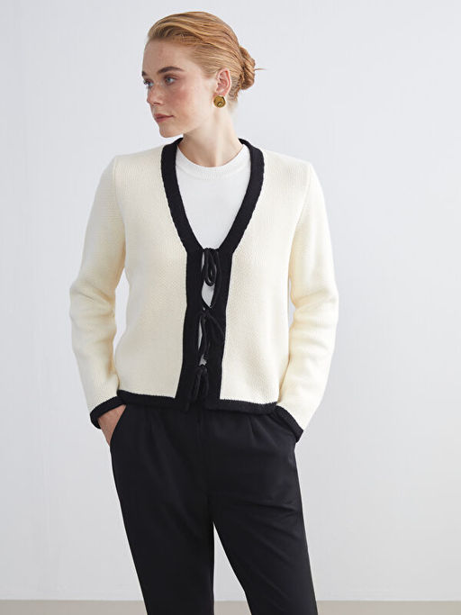 V Yaka Ba?lamal? Kad?n Triko H?rka