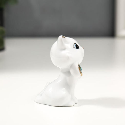 Фигурка керамика «Белый котёночек с бабочкой», с золотом, стразы, 7.5 см