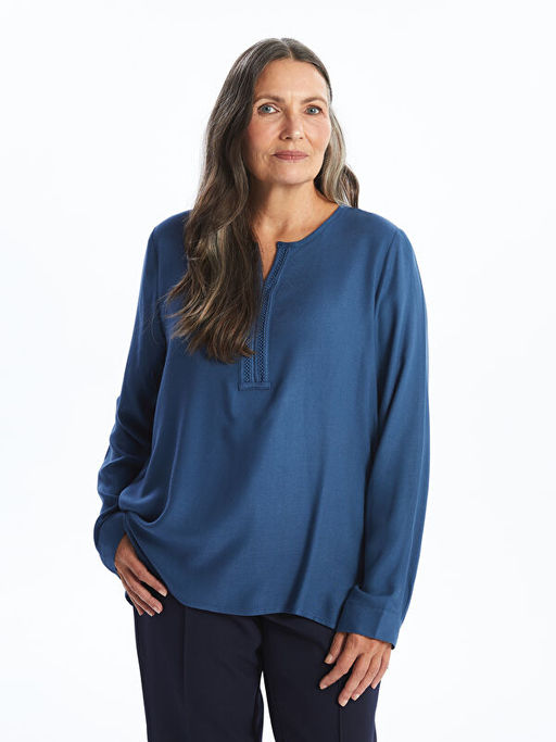 Ka??k Yaka Nak??l? Kad?n Bluz