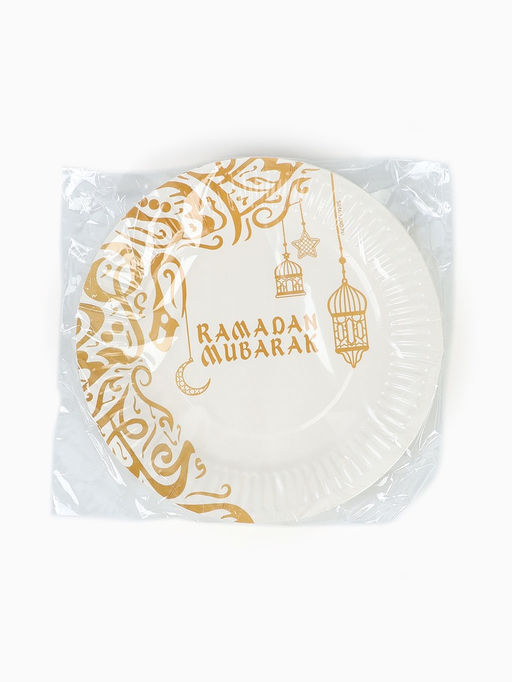 Цена за 10 шт. Тарелка одноразовая бумажная "Ramadan Mubarak", белые с золотом, 18 см.