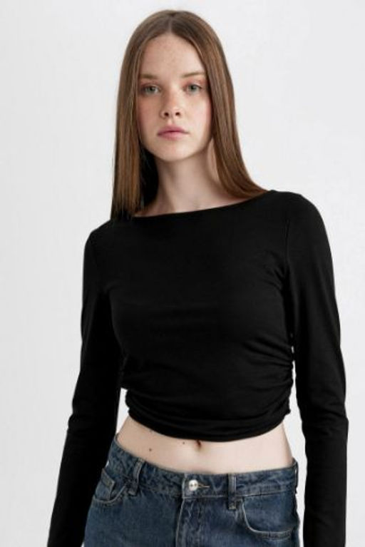 Fitted Vucuda Oturan Kay?k Yaka Basic Duz Uzun Kollu Tisort