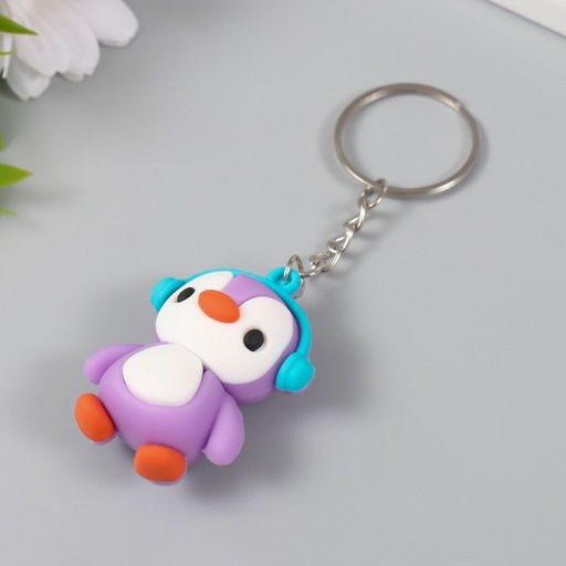 Цена за 12 шт. Брелок резина "Пингвин в наушниках" МИКС 4,7х3,5х2,2 см