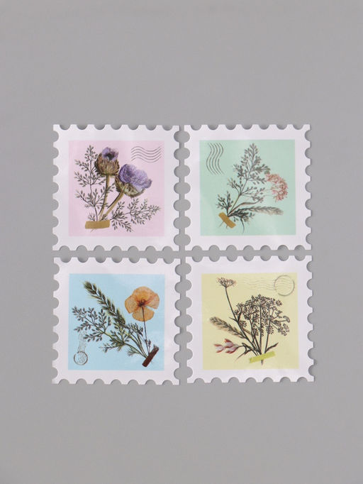 Цена за 2 шт. Наклейка бумага Марки. Сухоцветы, 3?3 см, 200 шт. в рулоне