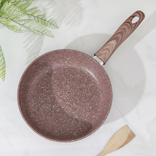 Сковорода Доляна «Брауни», d=24 см, пластиковая ручка, антипригарное покрытие, индукция, алюминий, коричневая