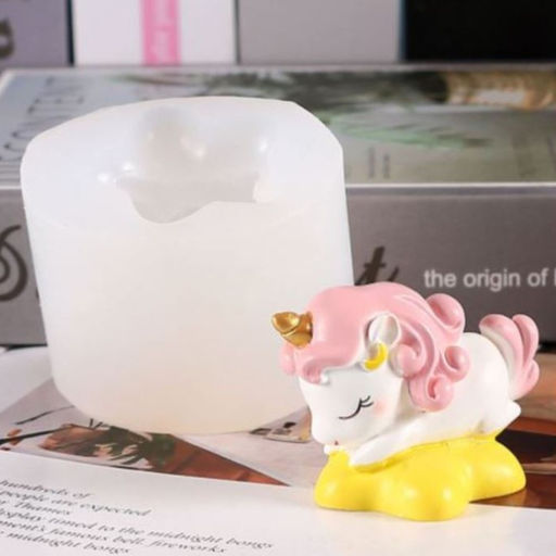 Молд силикононовый «Спящий единорог на звезде» 4,2 х 4,7 х 6,2 см