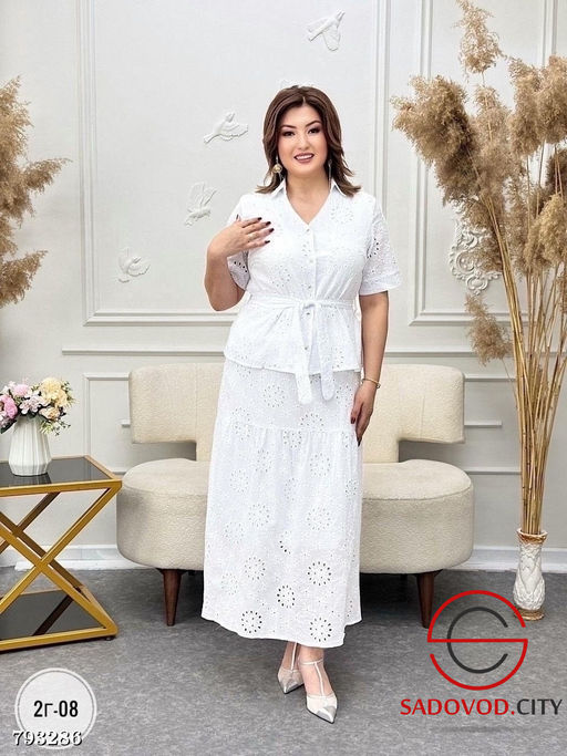 Нарядный костюм-двойка из турецкого шитья