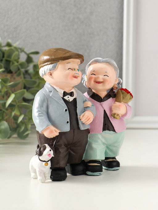 Фигурка полистоун «Дедуля с бабулей - романтичная прогулка», 12×9×12 см