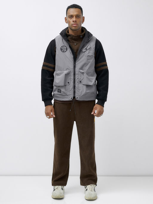 Жилет мужской утепленный спортивный серого цвета 15323Sr - Mtforce фото 2