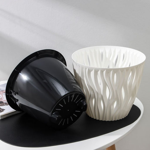 Кашпо для цветов со вставкой «Вдохновение», 4.5 л, d=21.5 см, белое/чёрное