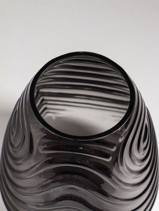 Ваза «Флер», 19.5×16 см, стекло, серая