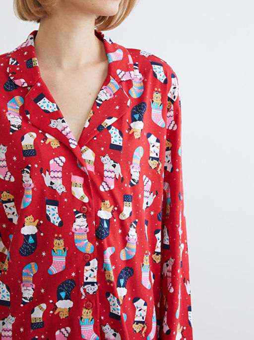 G?mlek Yaka Y?lba?? Temal? Kad?n Pijama Tak?m?