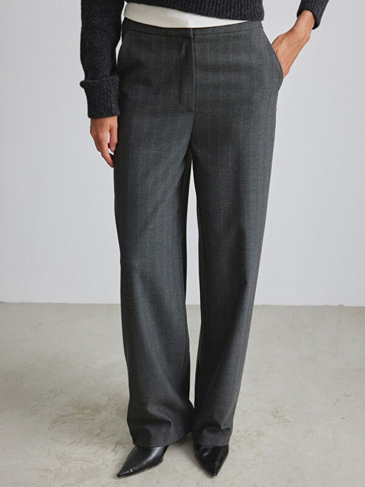 Standart Fit Desenli Kad?n Pantolon