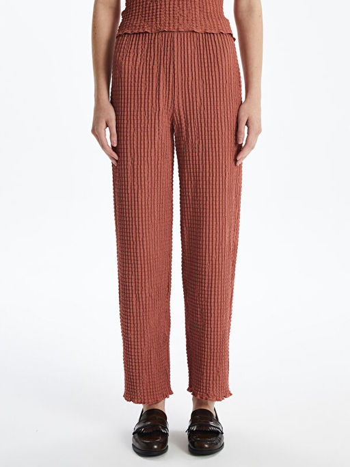 Beli Lastikli Dokulu Kad?n Pantolon