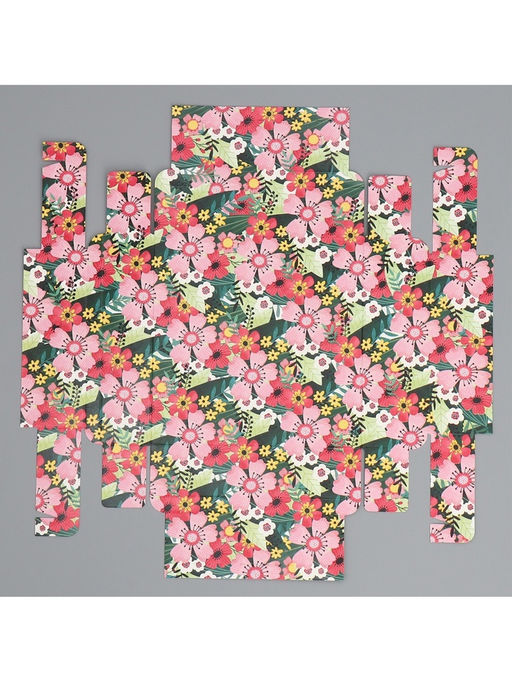 Цена за 5 шт. Коробка для конфет, кондитерская упаковка, 9 ячеек, «Любимому воспитателю» 14.5 х 14.5 х 3.5 см