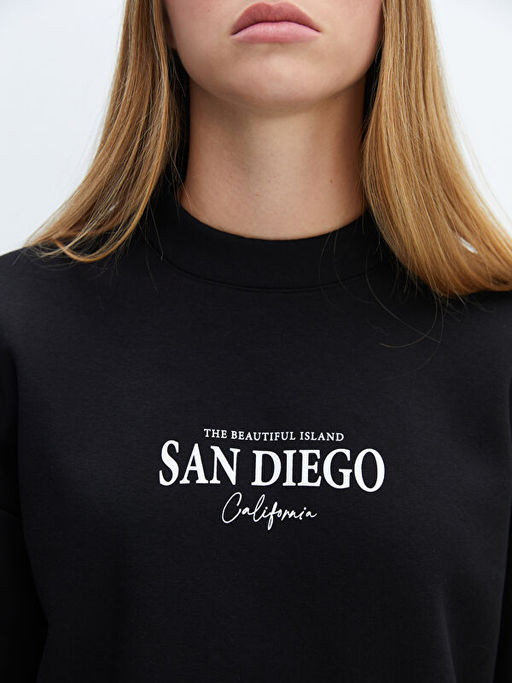 Bisiklet Yaka Bask?l? Oversize Kad?n Kal?n Sweatshirt