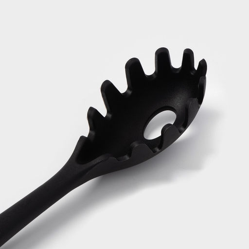 Ложка для спагетти Magistro Black, нейлон, 29×6 см, чёрная