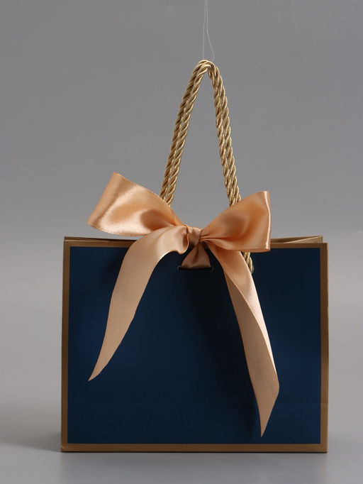 Пакет подарочный ламинированный, тёмно синий с золотым, с бантом, 19×15×7 см