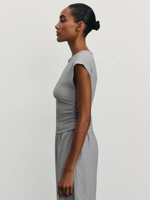 Топ из рельефной ткани со сборками / Zarina  фото 4