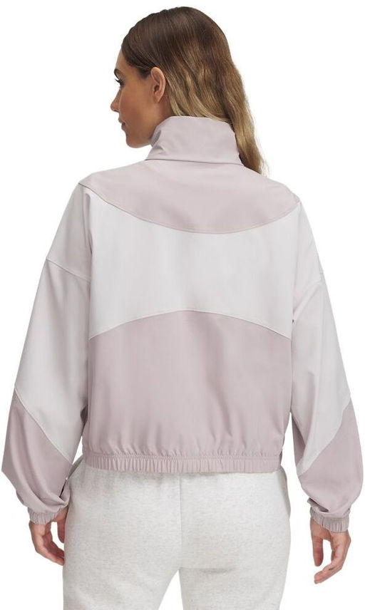 Ветровка женская