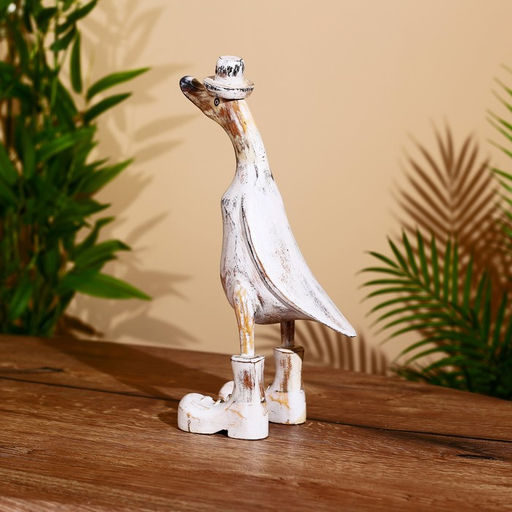 Сувенир «Утка в белом», 27 см, дерево