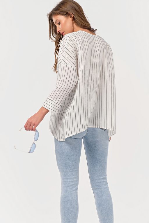 Блузка свободная на пуговицах в полоску на белом - Fly фото 2