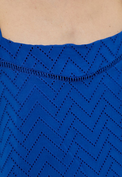 Платье из хлопковой ткани с перфорированным зигзагообразным узором - Incity фото 11