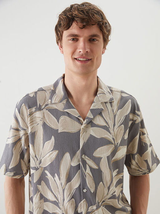 Regular Fit K?sa Kollu Desenli Erkek G?mlek