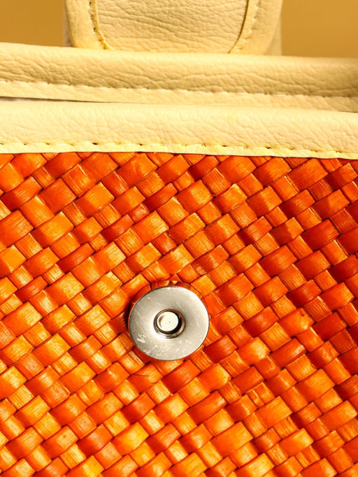 Сумка плетёная на застёжке из пандана, 35×12×40 см, бежево-оранжевая