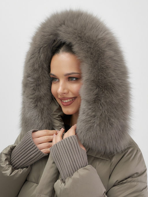 Куртка зимняя женская с мехом и капюшоном тренд коричневого цвета 7658K - Visdeer фото 7