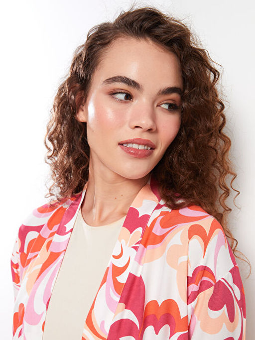 ?al Yaka Desenli Uzun Kollu Kad?n Kimono