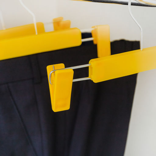 Цена за 2 шт. Плечики для брюк и юбок с зажимами, 23×13 см, жёлтые