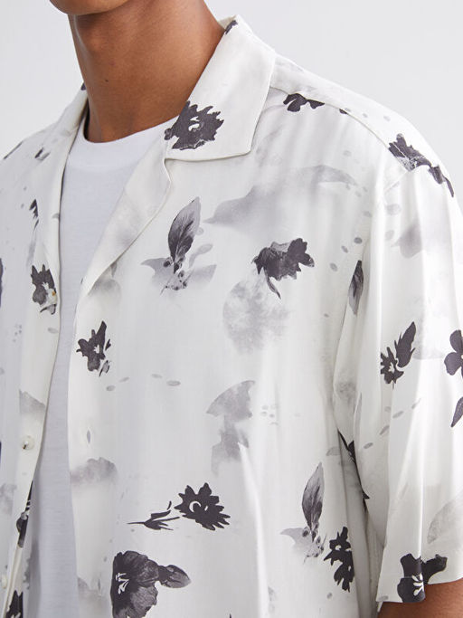 Resort Yaka K?sa Kollu Desenli Viskon Erkek G?mlek