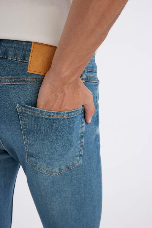 Тонкие и удобные облегающие джинсовые брюки с нормальной талией и узкими штанинами - Defacto фото 8
