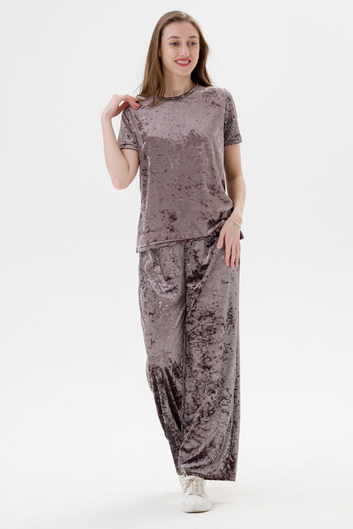 Костюм женский из футболки и брюк из велюра Леопард пурпурно-серый